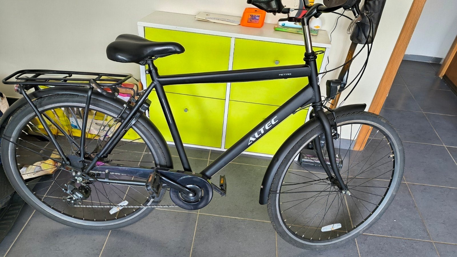 Vélo de ville homme Altec comme neuf, Autres marques, Frein sur jante, Moins de 10 vitesses, Comme neuf