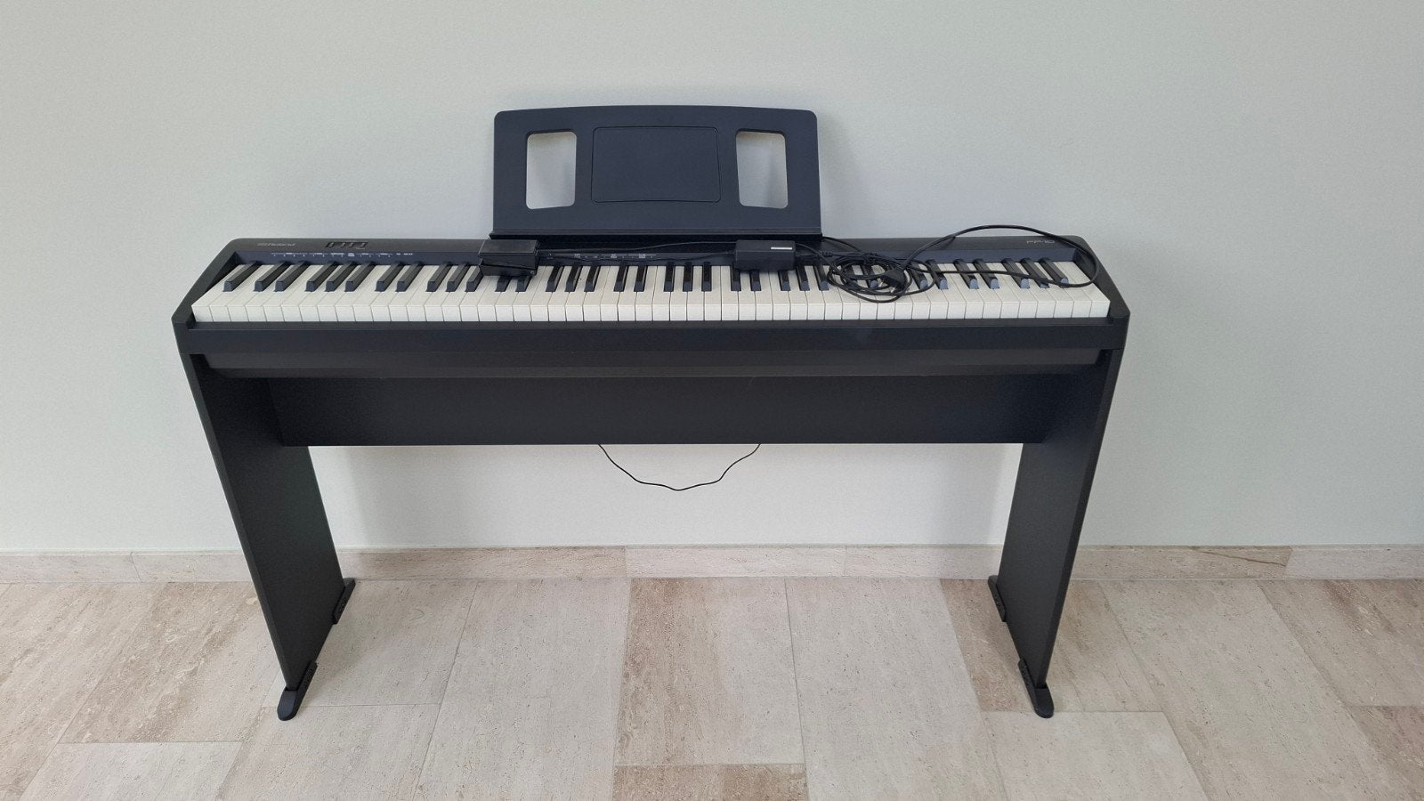 Roland FP10 piano (nieuwstaat), Ophalen, Piano