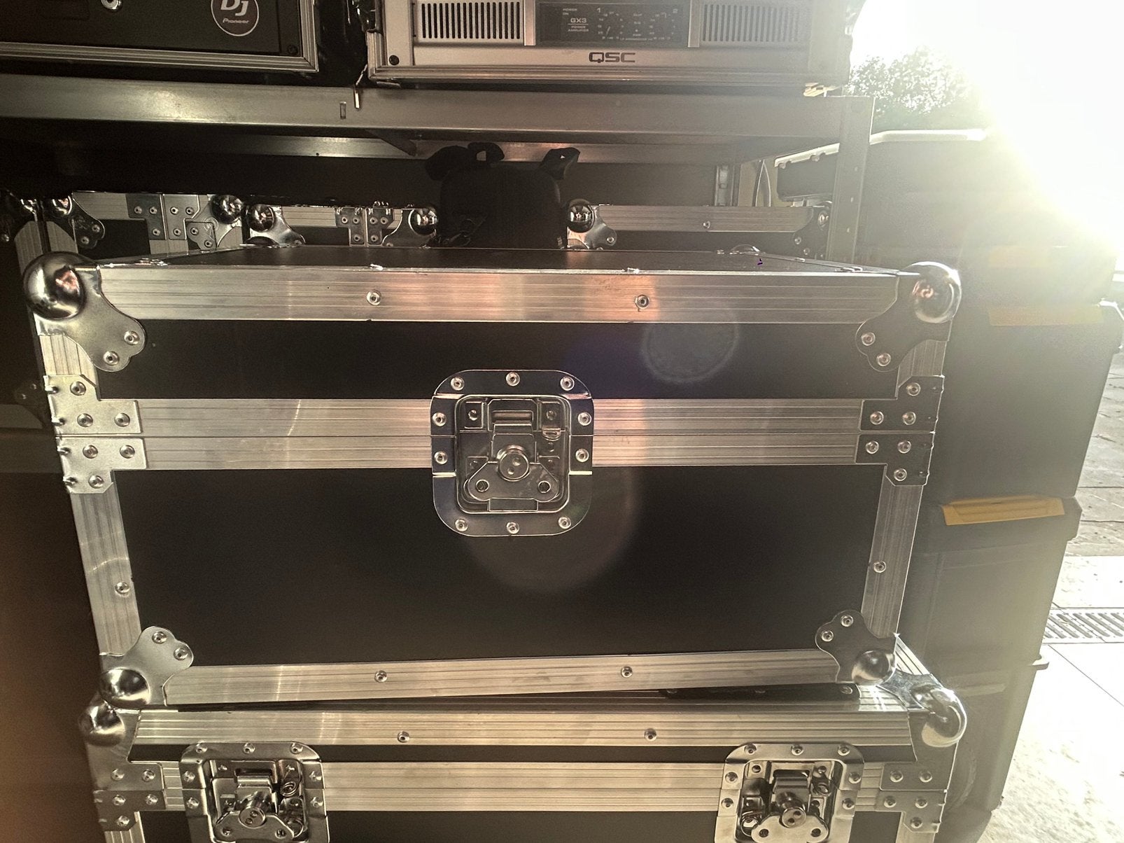 Flight case pour light , machine étincelle , cables …, Musique & Instruments, Boîtiers & Valises, Comme neuf, Flight case, Enlèvement