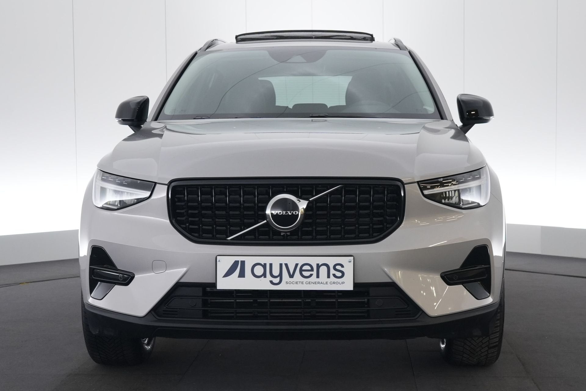 (2EUW774) VOLVO XC40, Auto's, Gebruikt, Euro 6, https://public.car-pass.be/vhr/48339695-ce75-4e1a-b76e-6603872075d5, Leder