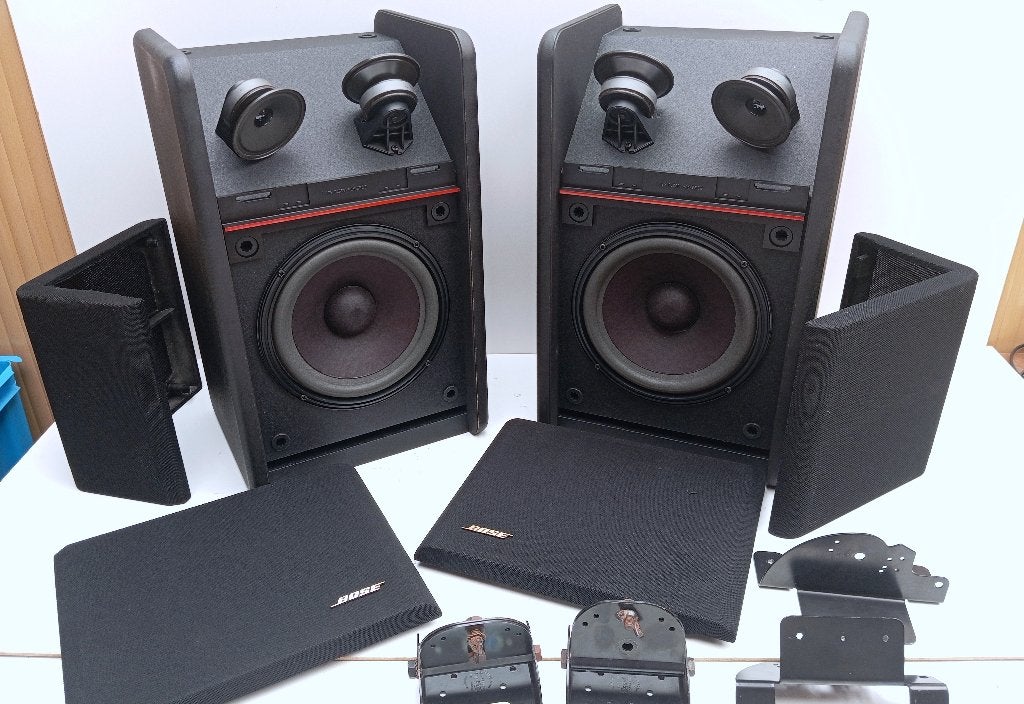 HAUT-PARLEURS BOSE 305 REDLINE SUPÉRIEURS EN BON ÉTAT, TV, Hi-fi & Vidéo, Enceintes, Enlèvement ou Envoi, 60 à 120 watts, Comme neuf