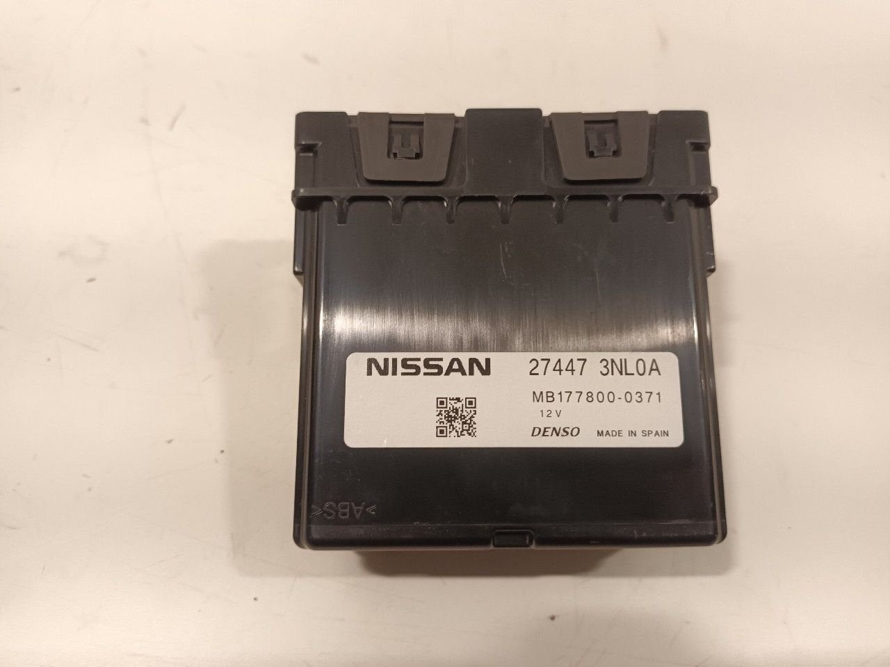 Computer kachel Nissan Leaf, Onderdelen@venauto.nl, Van der Ven Autorecycling B.V., Ettenseweg 76, 4706 PB Roosendaal, The Netherlands