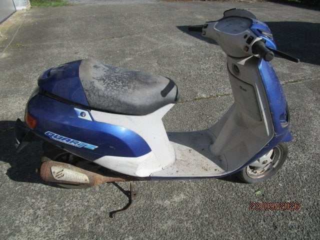 Scooter italien Piaggio Quartz 50cc avec monosiège, Vélos & Vélomoteurs, Autres modèles, 49 cm³, Classe B (45 km/h), Enlèvement