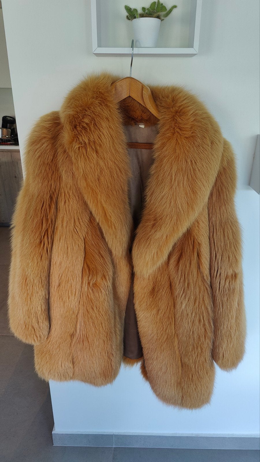 Namaak bont, Kleding | Dames, Ophalen of Verzenden, Zo goed als nieuw, Goud