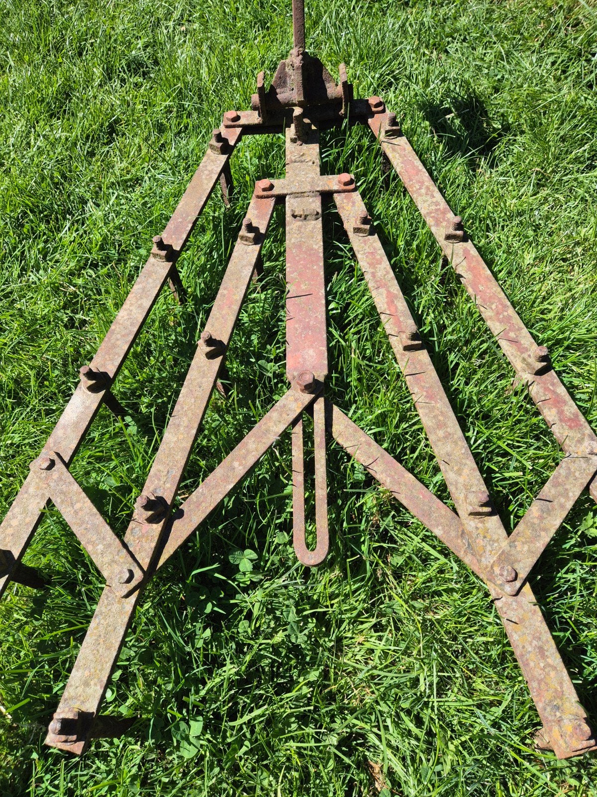 Ancien cultivateur à venir chercher à Clavier., Enlèvement