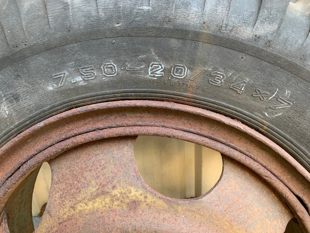 TE KOOP, Zakelijke goederen, Landbouw | Onderdelen | Banden, Velgen en Assen, Ophalen