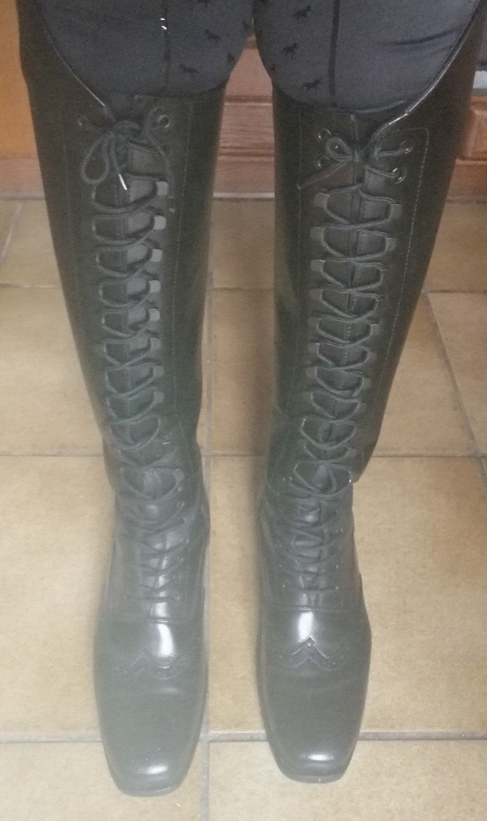 Botte de dressage p 40, Neuf, L, Noir, Enlèvement