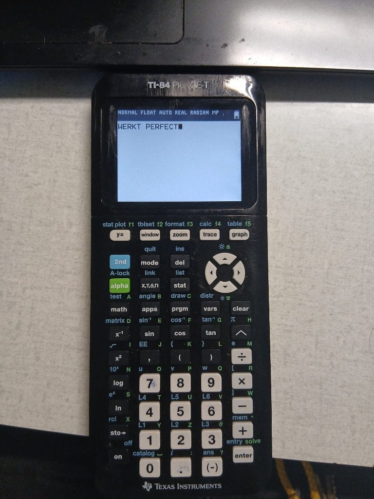 TI-84 PLUS CE-T, Verzenden, Grafische rekenmachine, Gebruikt
