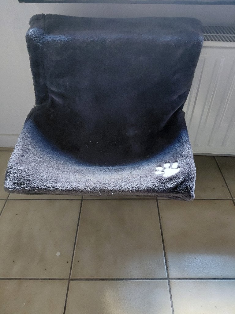 Hangmandje voor poes  voor aan de verwarming, Ophalen, Gebruikt