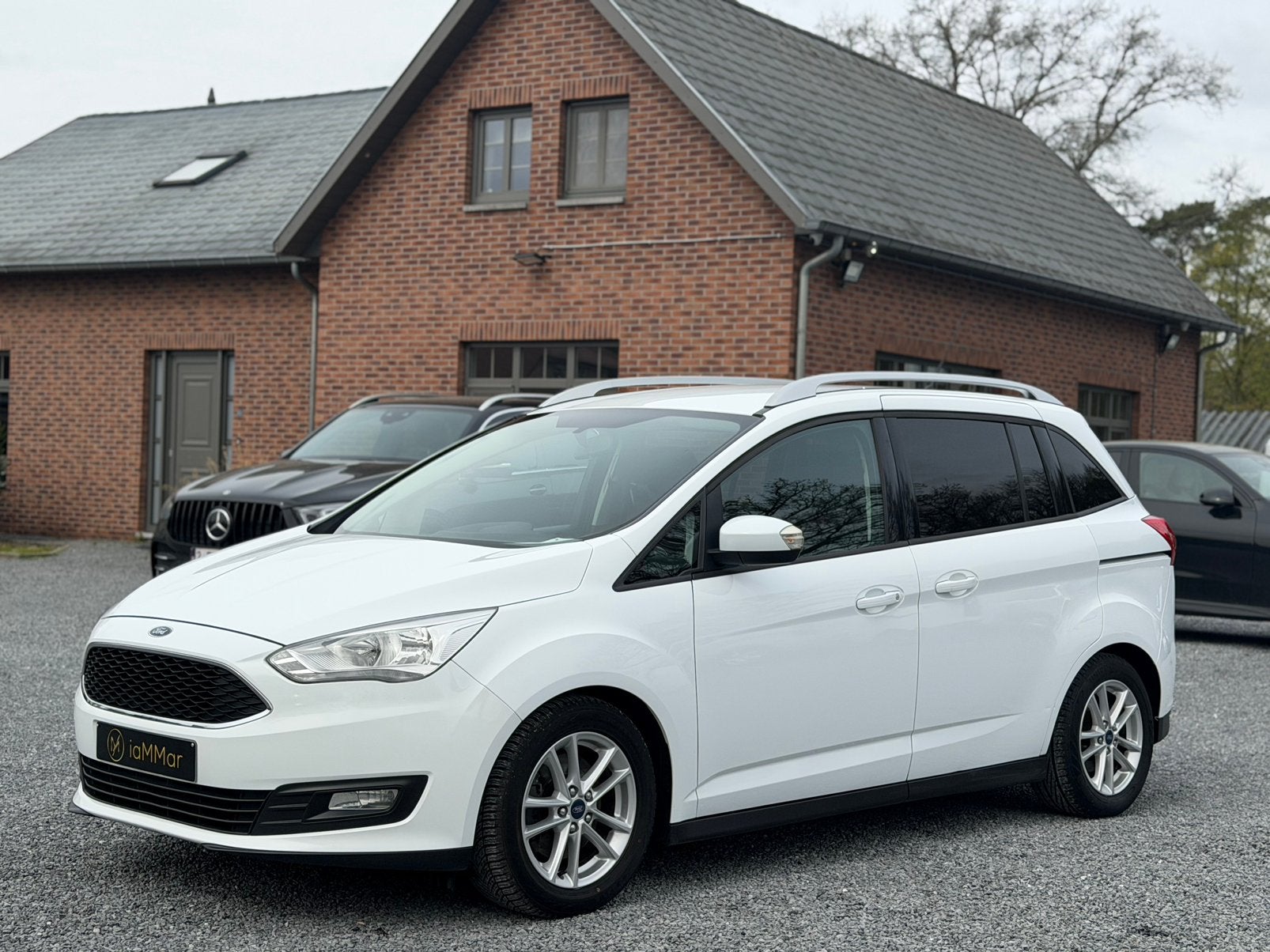 FORD GRAND CMAX - 7 ZITPLAATS, Auto's, Zwart, Bedrijf, Handgeschakeld, Onderhoudsboekje
