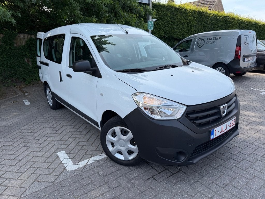 Dacia Dokker 1,6 benzine met rolstoel laadplatform, Autos, Dacia, Euro 5, Entreprise, Boîte manuelle, 5 portes