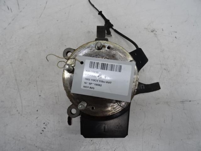 MOYEU DE ROUE AVANT GAUCHE Kia Cee'd Sportswagon (JDC5), Kia, Mevr. I. Hauben, Utilisé, Rue de l'Espoir 34 34
4030  GRIVEGNÉE, BE