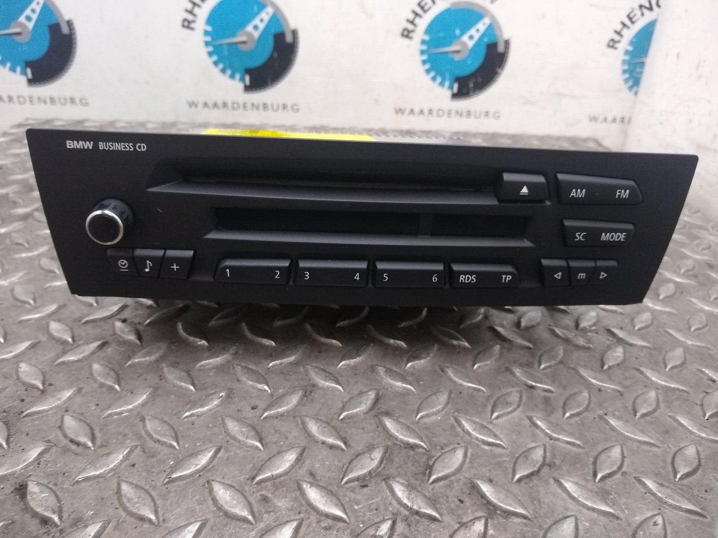BMW 1 SERIES 118D CORP. BNS LINE E81 RADIO 2009, Ophalen of Verzenden, Gebruikt, Stiba lid