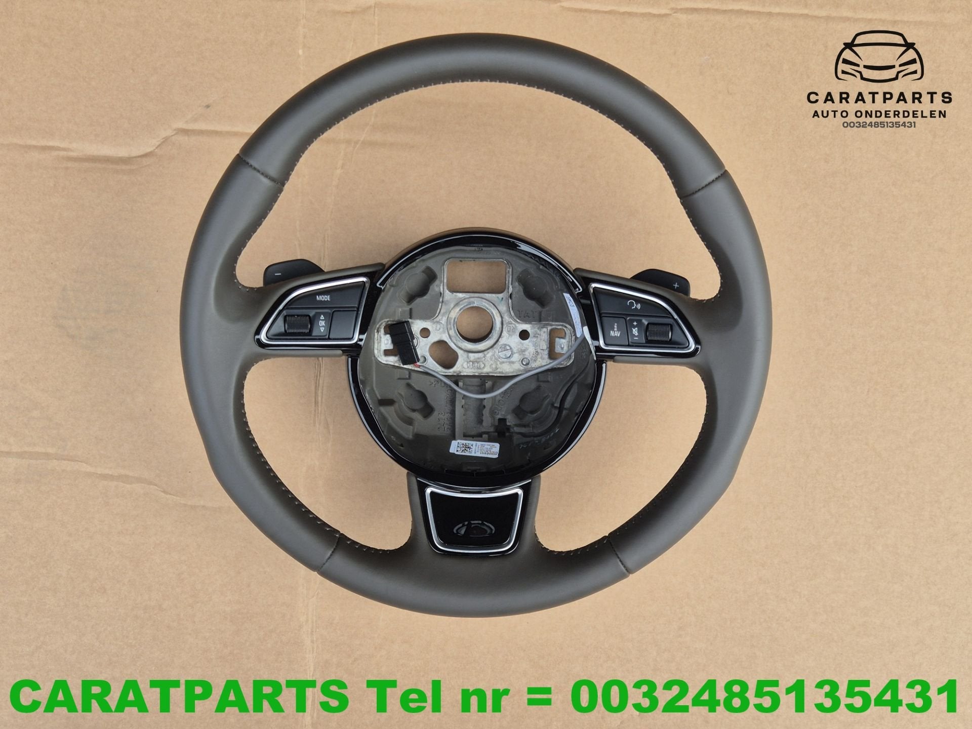 8K0419091BN Volant en cuir Volant A4 avec palmes Volant spor, AUDI AG, Auto-Union-Strasse 1
85045  Ingolstadt, DE, Audi, Utilisé