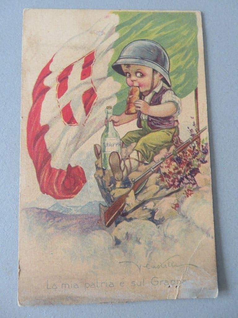 WO1 Italie  propaganda postkaart kind soldaat drinkt Grappa, Verzamelen, Ophalen of Verzenden, Overige soorten, Foto of Poster