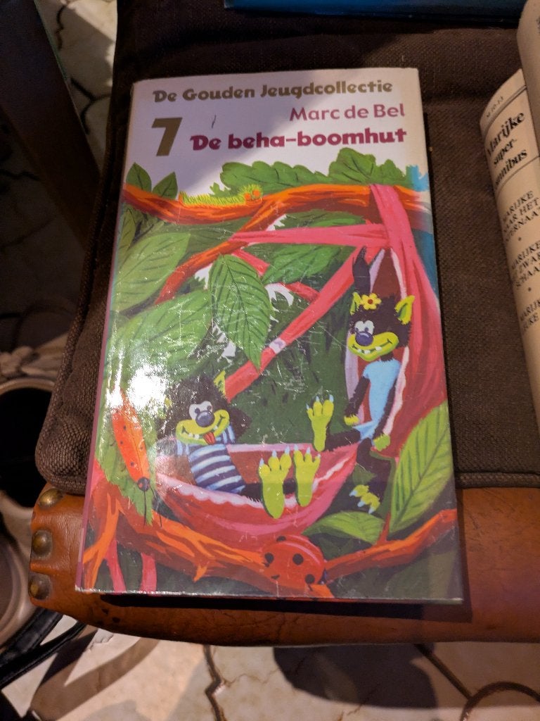 De beha boomhut, Enlèvement ou Envoi, Comme neuf, Fiction