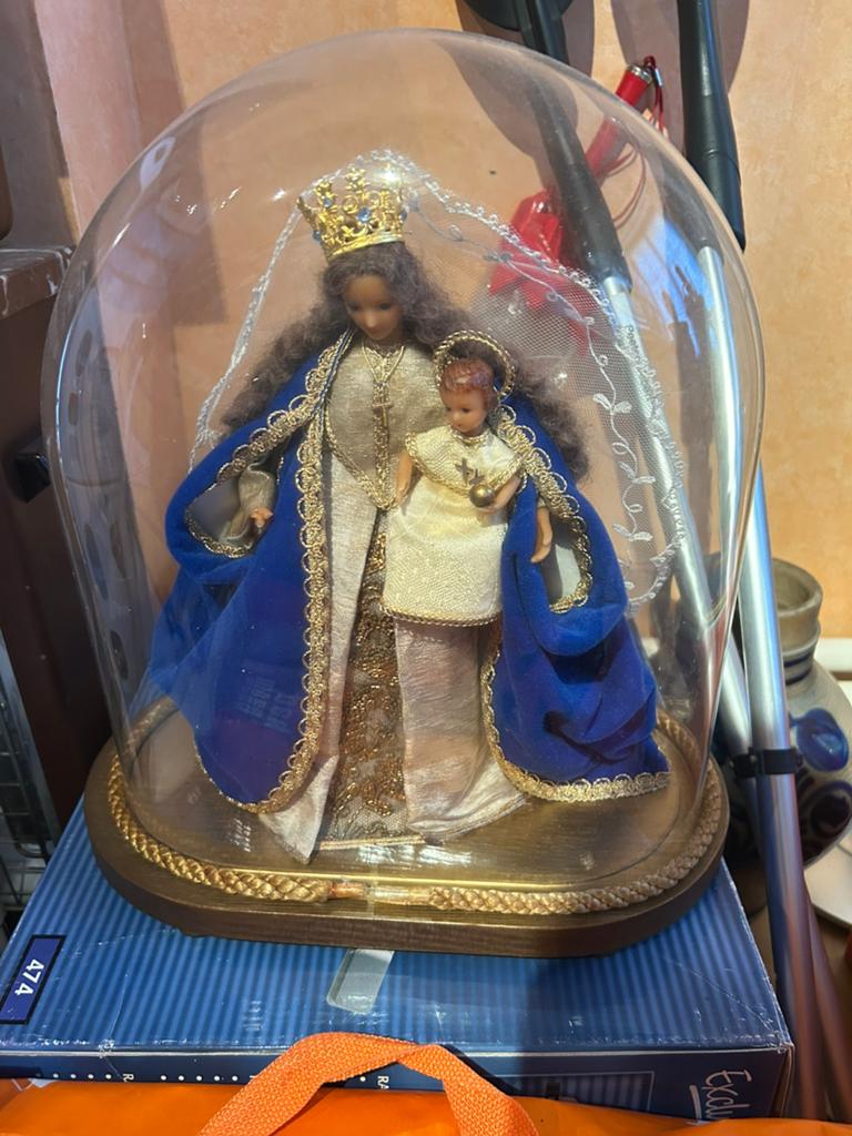 Mariabeeld met jezus onder stolp, Antiek en Kunst, Antiek | Religieuze voorwerpen, Ophalen
