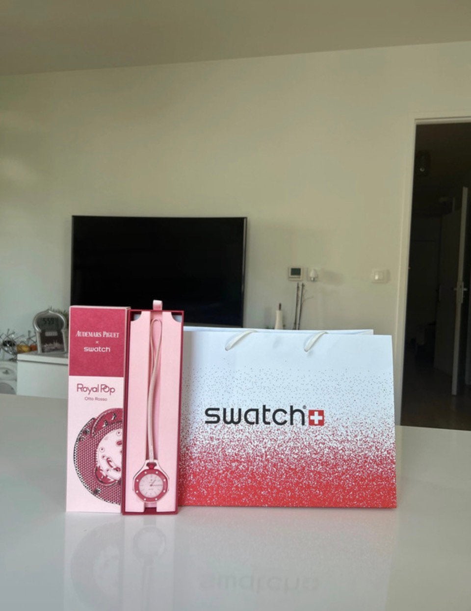 Swatch x AP Royal Pop Rouge/Rose, Enlèvement, Comme neuf