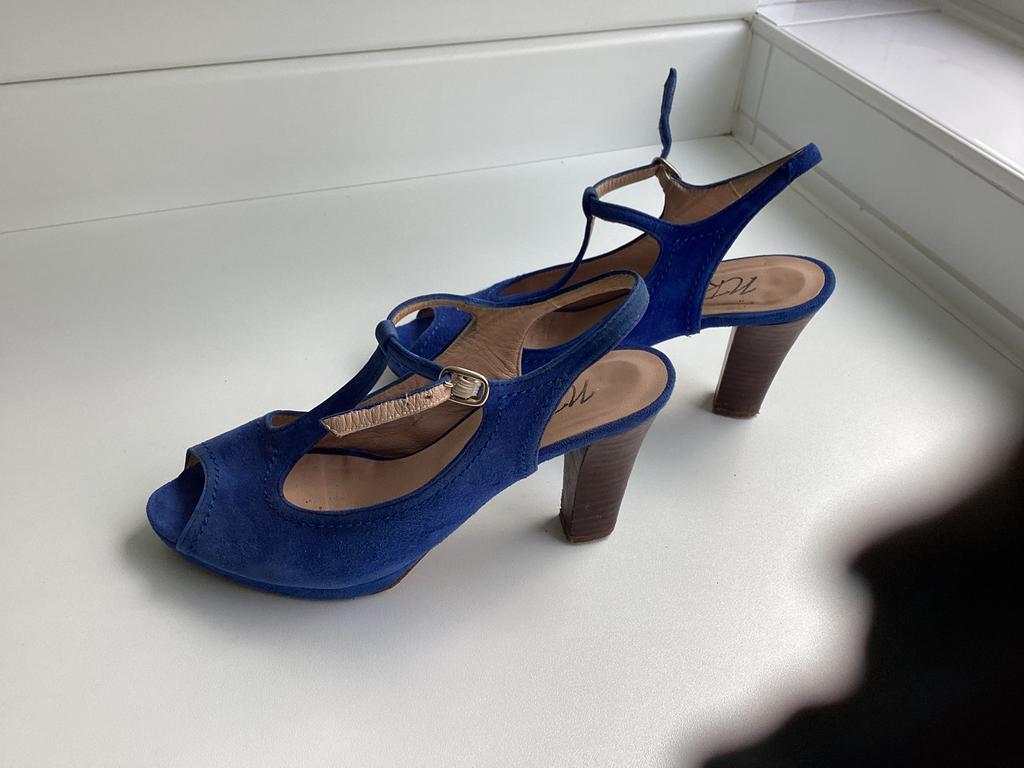 Toffe sandalen in retro look, Blauw, Ophalen of Verzenden, Schoenen met hoge hakken, Gedragen