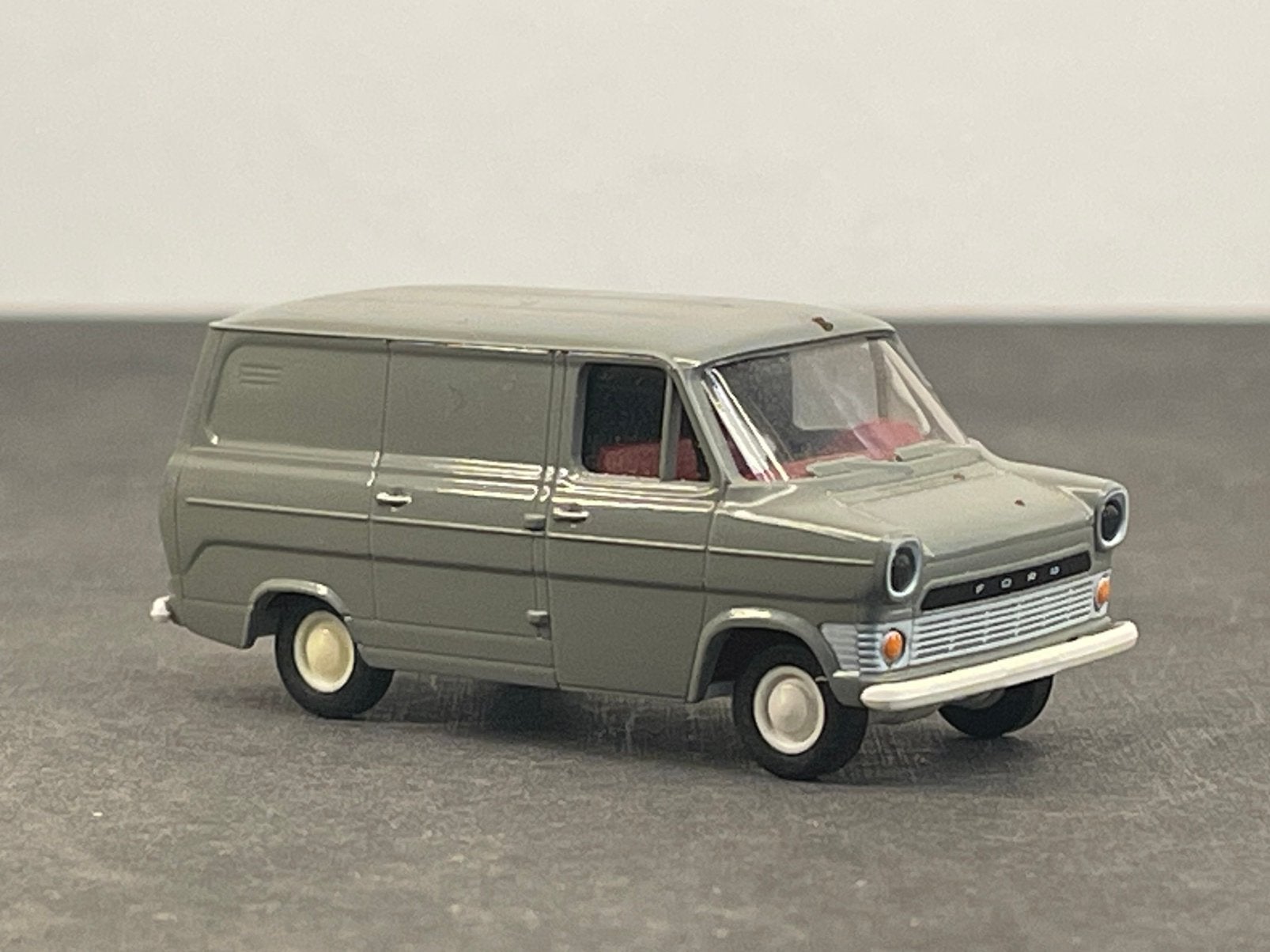 Brekina FORD TRANSIT busje 1:87, Ophalen of Verzenden, Zo goed als nieuw, Bus of Vrachtwagen, Brekina