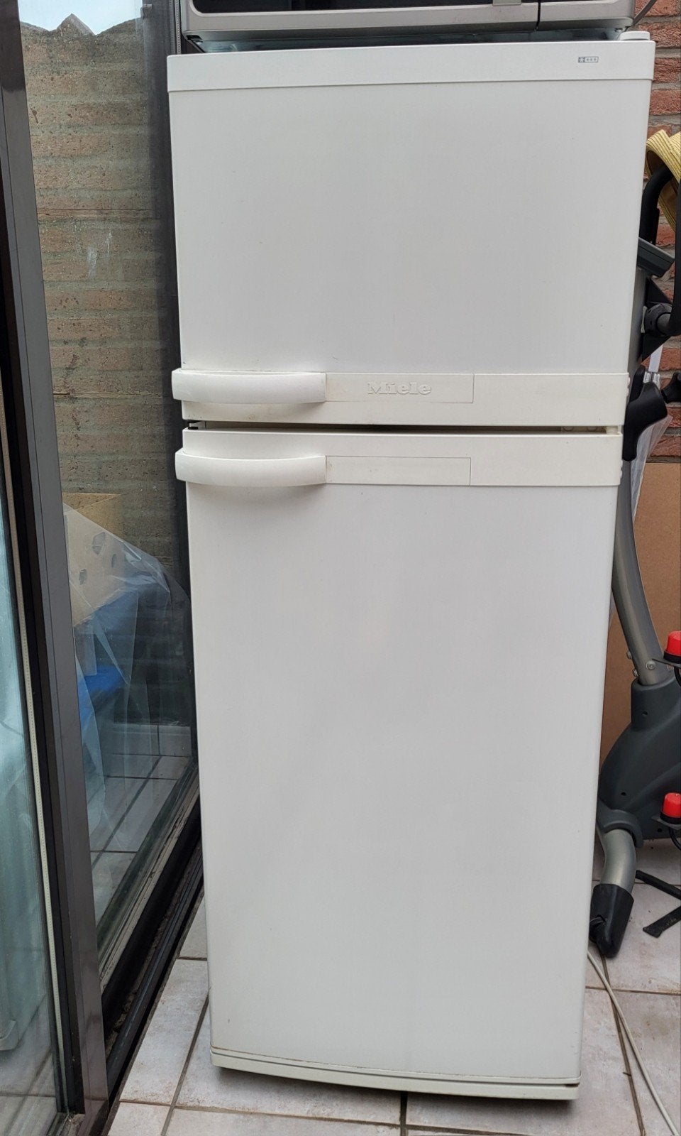 MIELE Combine ijskast/diepvries in goede staat, Elektronische apparatuur, Ophalen