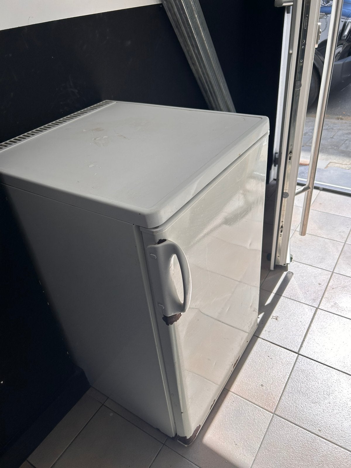 Koelkast met vriesvakje. Geroest, Elektronische apparatuur, Koelkasten en IJskasten, Ophalen, Gebruikt, Met vriesvak