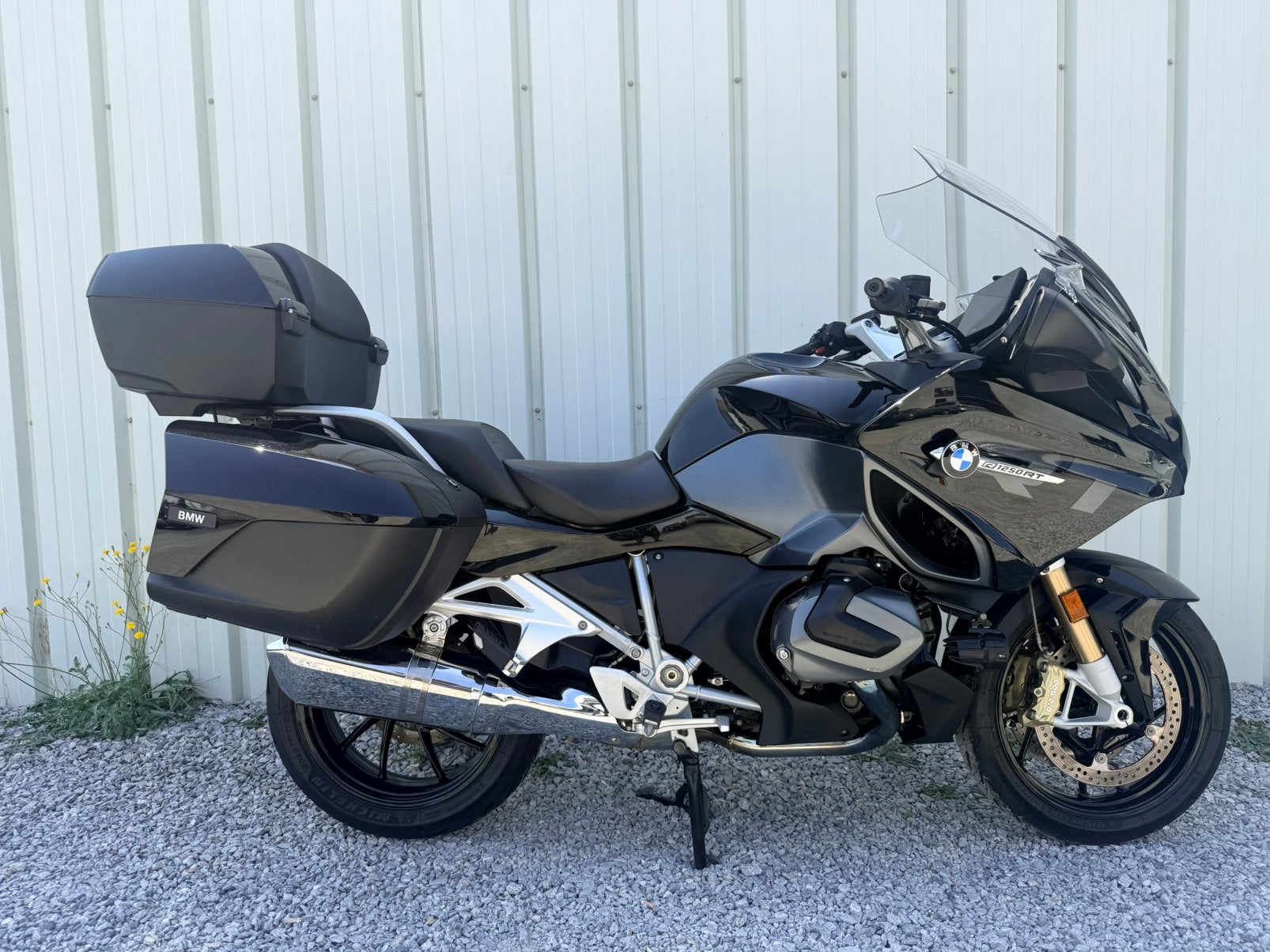 BMW R 1250 RT Triple Black 2025 BTW aftrekbaar, Motoren, Motoren | BMW, Handvatverwarming, 2 cilinders, Nieuw, Motorrijbewijs A