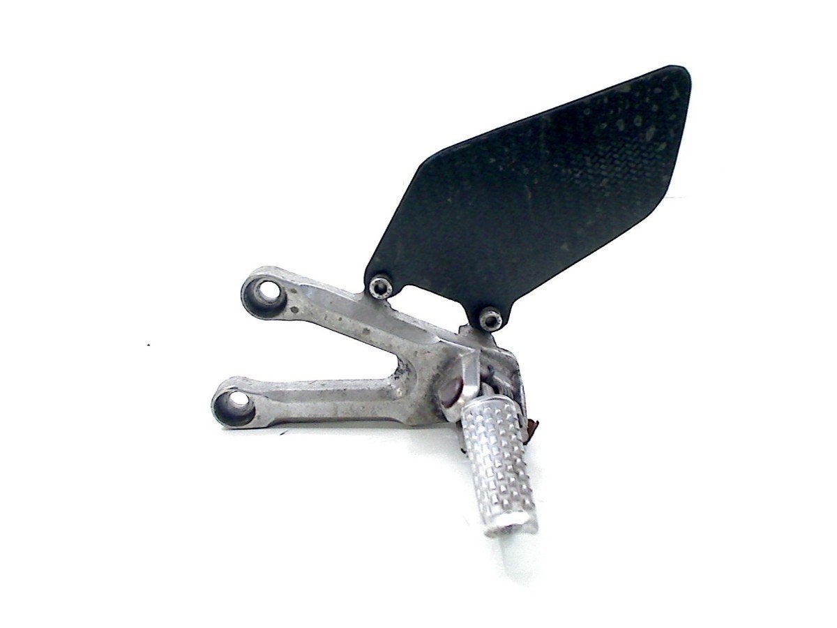REPOSE PIEDS AVANT GAUCHE Honda, Motos, Dhr. S. di Majo, Utilisé, Info@cama-motorparts.nl, P.J. Troelstraweg 8 8
3144 CX  MAASSLUIS, NL