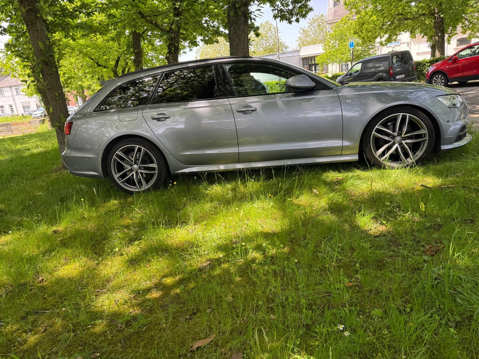 Audi A6 S-line modèle 2018 full options avec 170000km, Cuir, Argent ou Gris, Achat, 5 portes