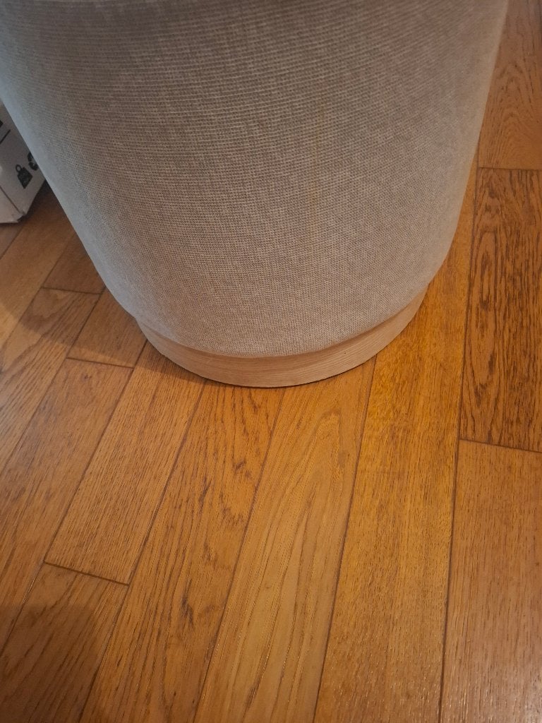 Pouf, Enlèvement