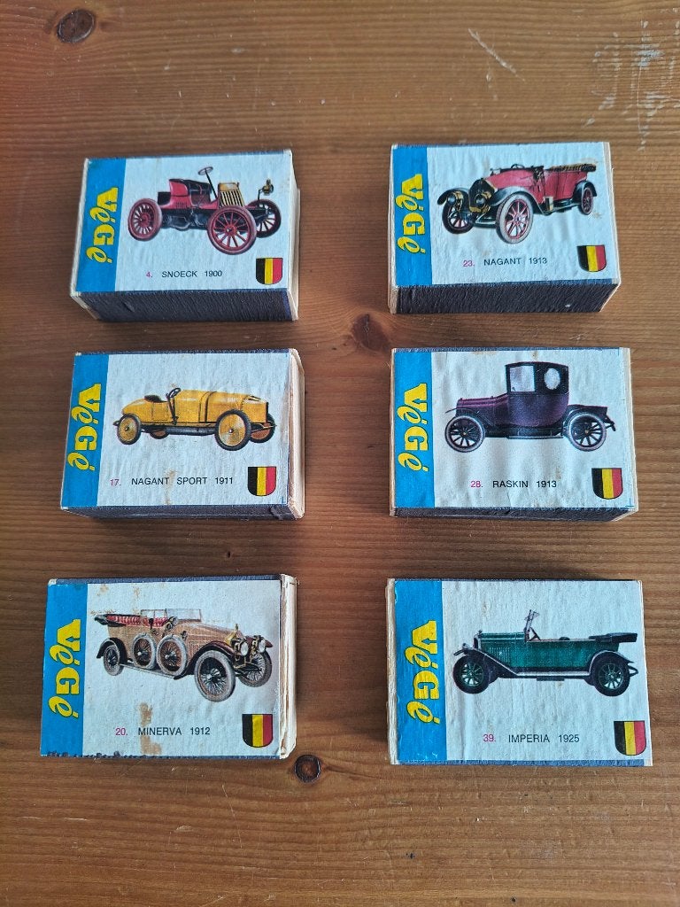 Lot luciferdoosjes Végé - serie automobielen, Enlèvement, Comme neuf, Boîtes ou marques d'allumettes