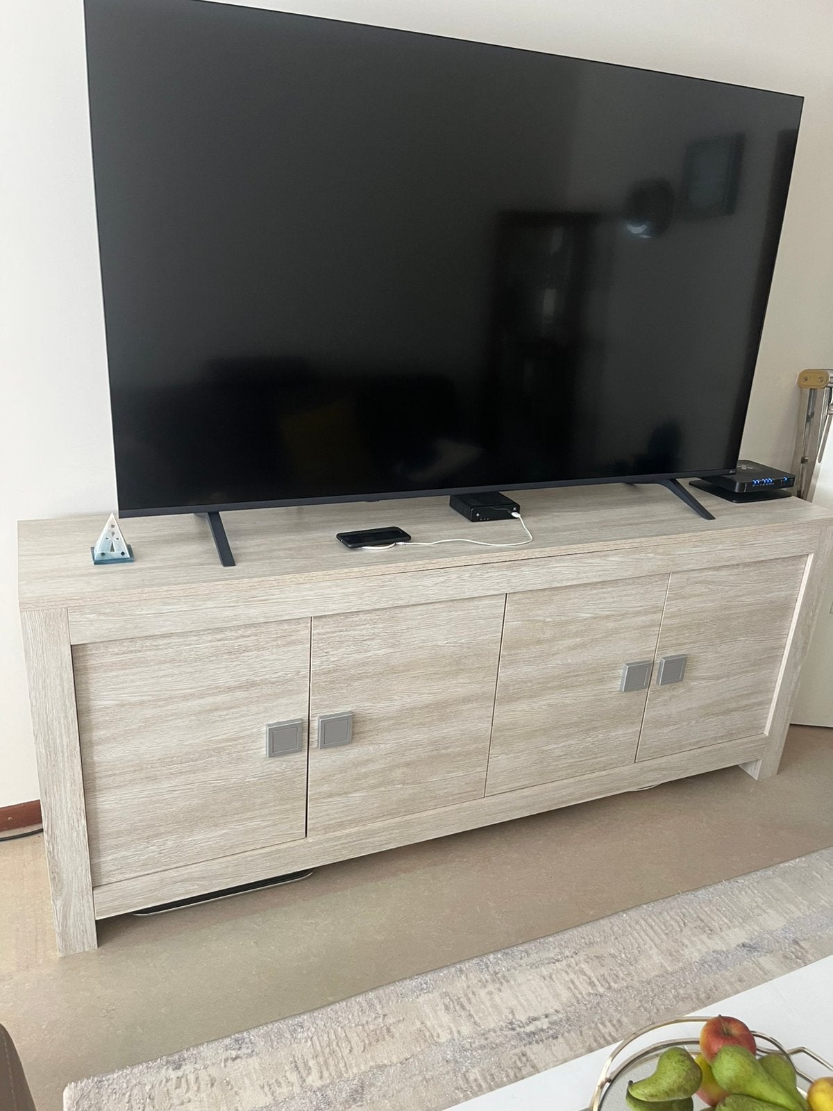Meuble tv et table a manger 6 chaise a vendre, Huis en Inrichting, Complete inboedels, Ophalen