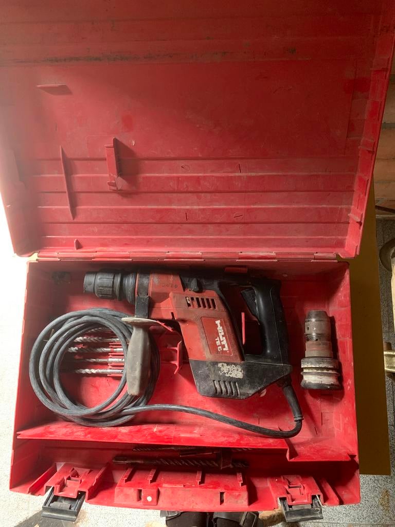 Hilti boormachine TE 5 ( 220 V ), Klopboormechanisme, Ophalen, Boormachine, Gebruikt