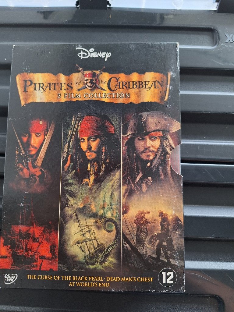 DVD verzamelbox  Pirates of the Caribbean, CD & DVD, DVD | Cabaret & Sketchs, Enlèvement, Comme neuf, Coffret ou édition complète