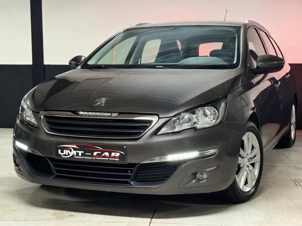 PEUGEOT 308sw 1.2i BENZINE /NAVI /AIRCO /6BAK /GEKEURD /LEZ✅, Auto's, Voorwielaandrijving, Dealer onderhouden, 1199 cc, 5 deurs