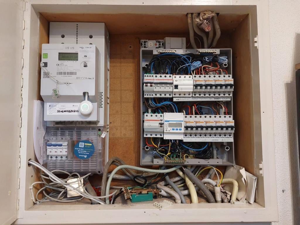Àmpere Elektriciteit. Elektricien., Ophalen, Zo goed als nieuw
