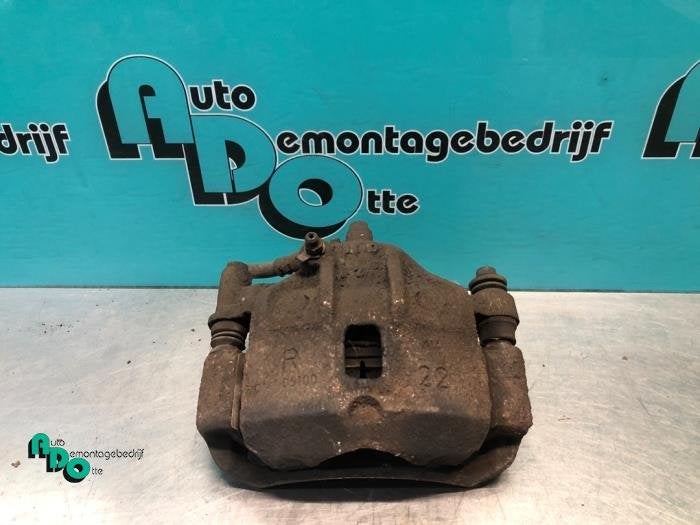 Etrier de frein (pince) avant droit d'un Hyundai Getz (Getz, -, 3 mois de garantie, Utilisé, Hyundai
