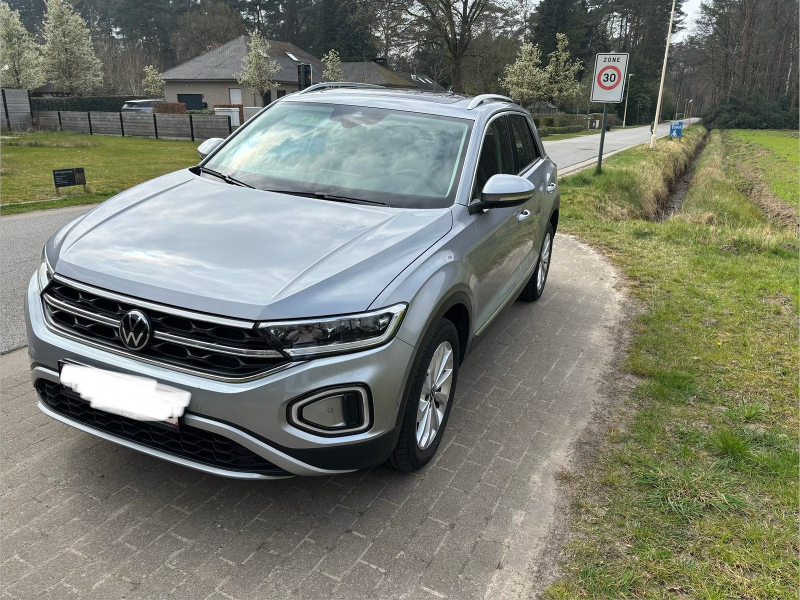 Volkswagen T-Roc 1.0 TSI Style Business, Autos, Volkswagen, Argent ou Gris, Achat, Noir, 5 portes