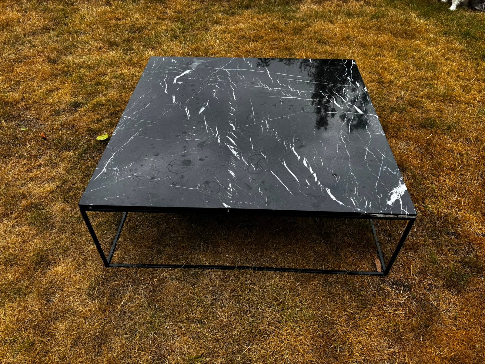 Salontafel met marmeren blad, Huis en Inrichting, Ophalen, Zo goed als nieuw, Vierkant