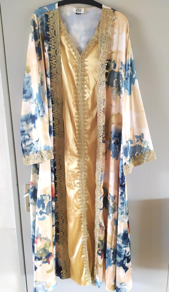 caftan Robe élégante inspirée du Moyen-Orient avec broderies, Enlèvement, Neuf, Taille 42/44 (L)
