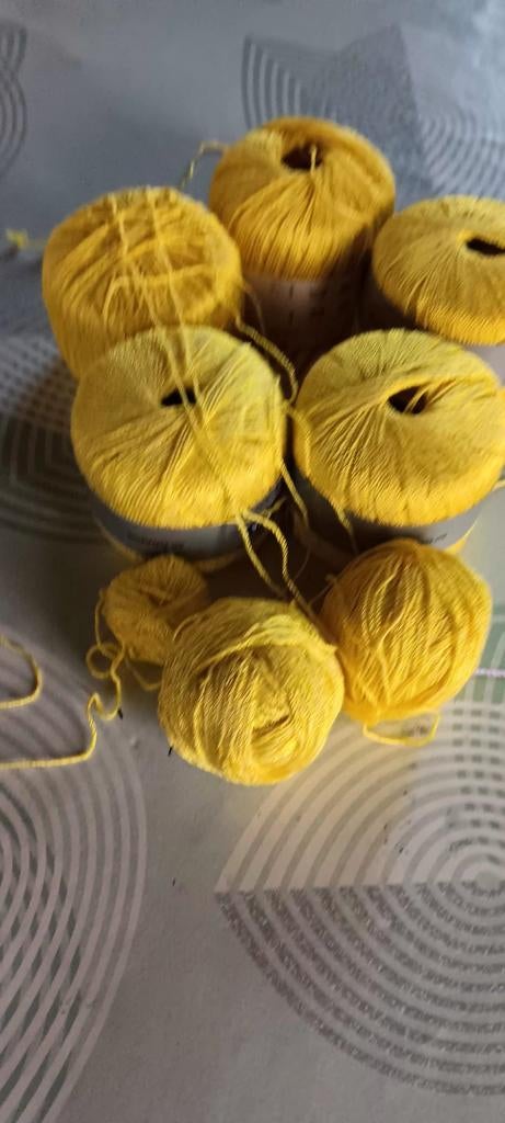 4 hele bollen gele katoen- viscose en nog  resten, Hobby en Vrije tijd, Breien en Haken, Ophalen