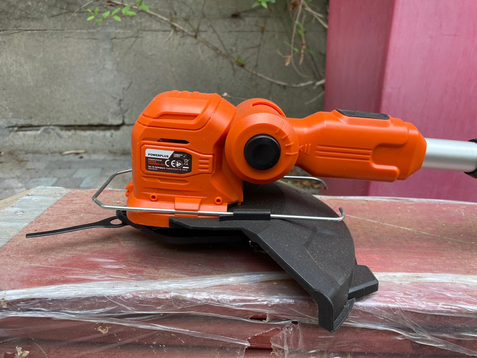 Powerplus accu grastrimmer, Jardin & Terrasse, Débroussailleuses, Enlèvement, Neuf, Batterie