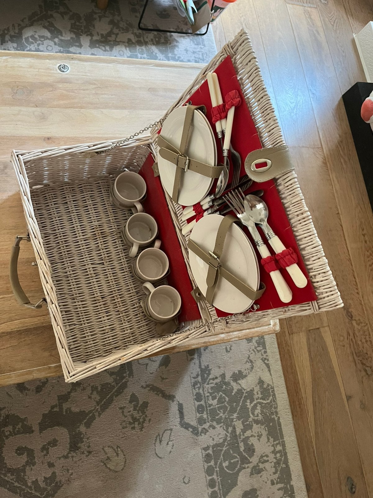 Riet picknick mand, Ophalen, Zo goed als nieuw