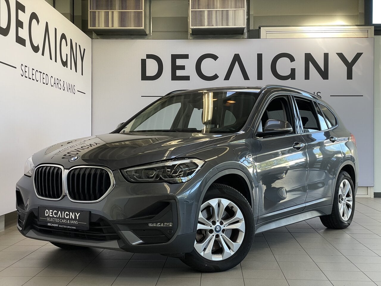 BMW X1 xDrive25e *Camera*Navigatie*Carplay, Auto's, 0 min, 0 kg, Bedrijf, 5 deurs