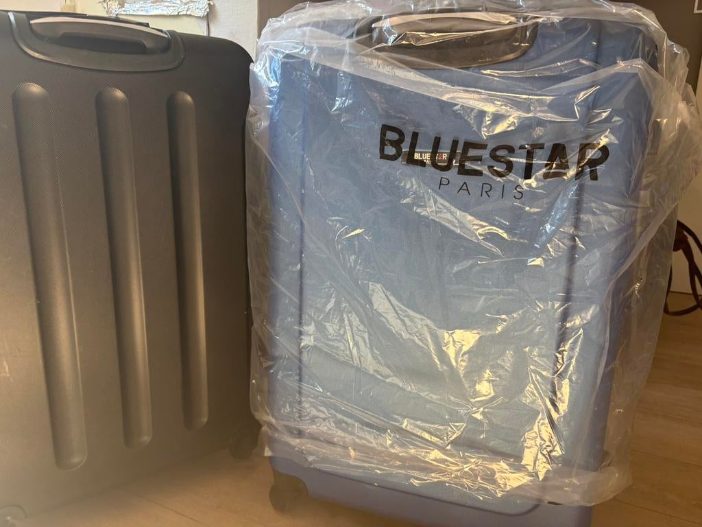 2 valises BlueStar de 75l, Enlèvement, Roulettes