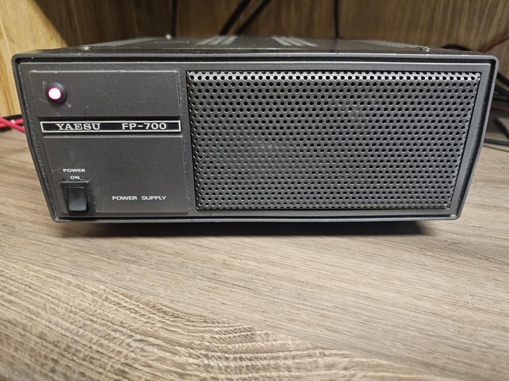 Alimentation Yaesu FP 700, Enlèvement ou Envoi, Utilisé, Émetteur et Récepteur
