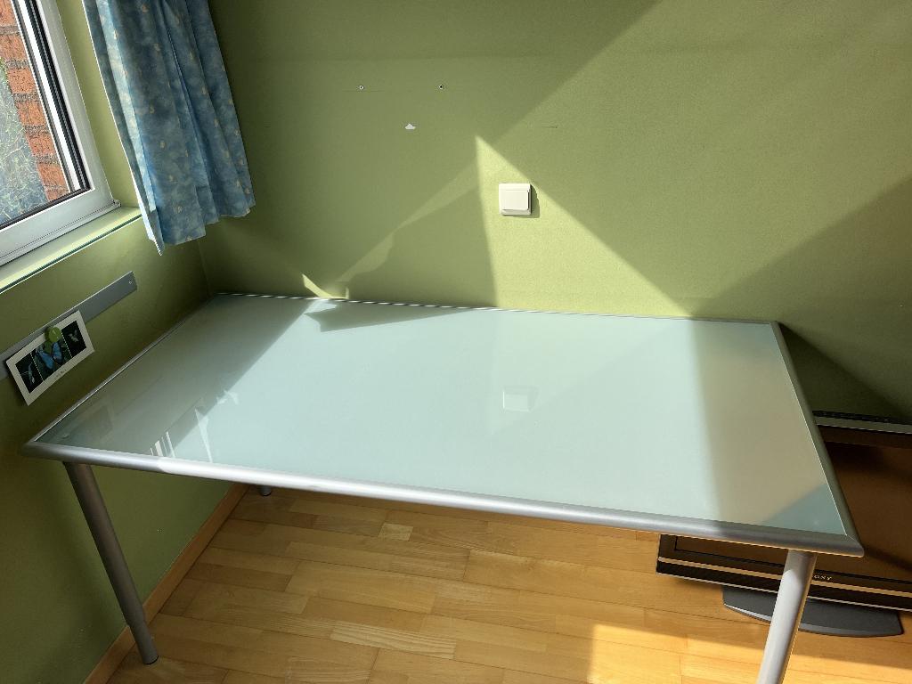 glazen tafel Ikea, Huis en Inrichting, Bureaus, Ophalen, Gebruikt, IKEA, Computerbureau