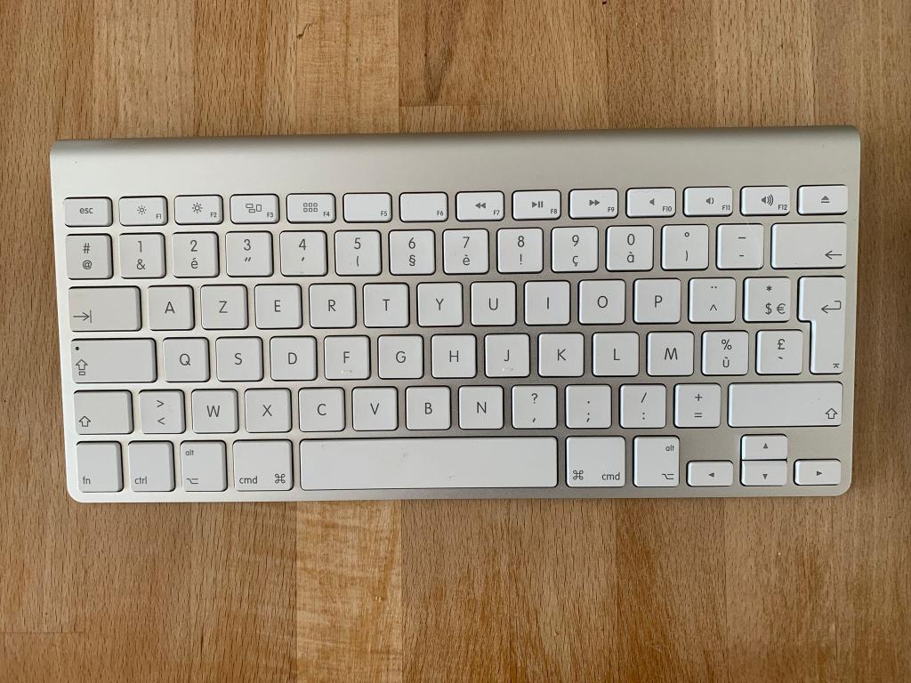 Apple Magique Clavier et Souris 2eme Gen, Azerty, Ophalen of Verzenden, Zo goed als nieuw, Draadloos
