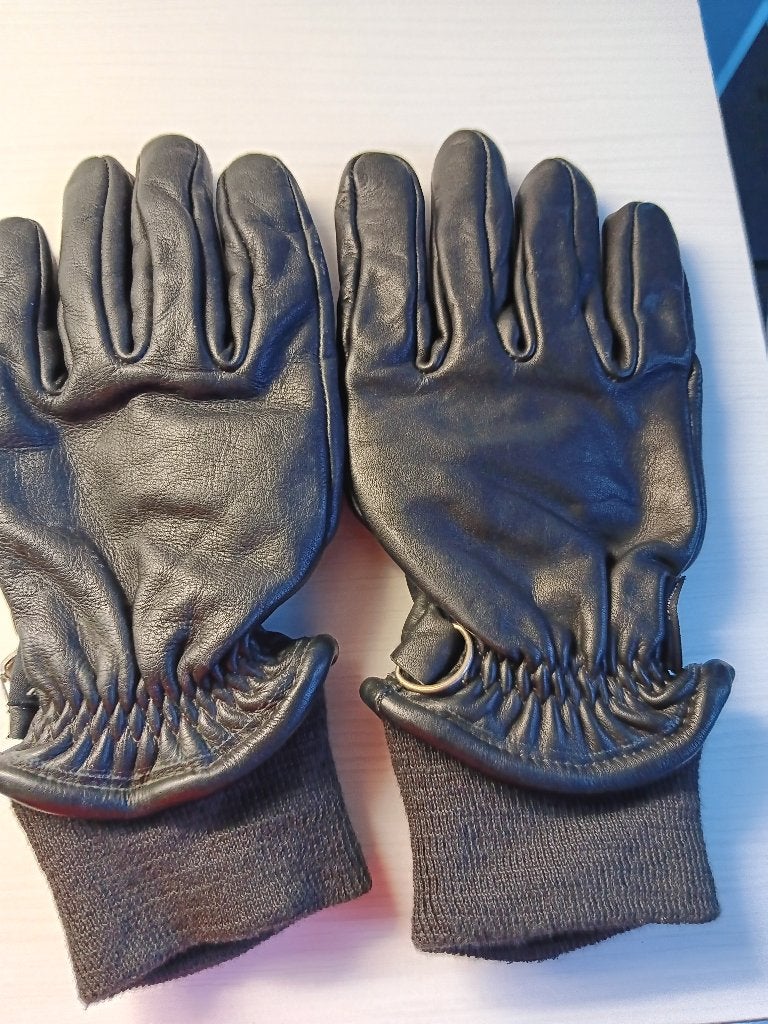 Handschoenen zwart Medium Fire stop zo goed als nieuw, Kleding | Dames, Mutsen, Sjaals en Handschoenen, Ophalen, Zo goed als nieuw