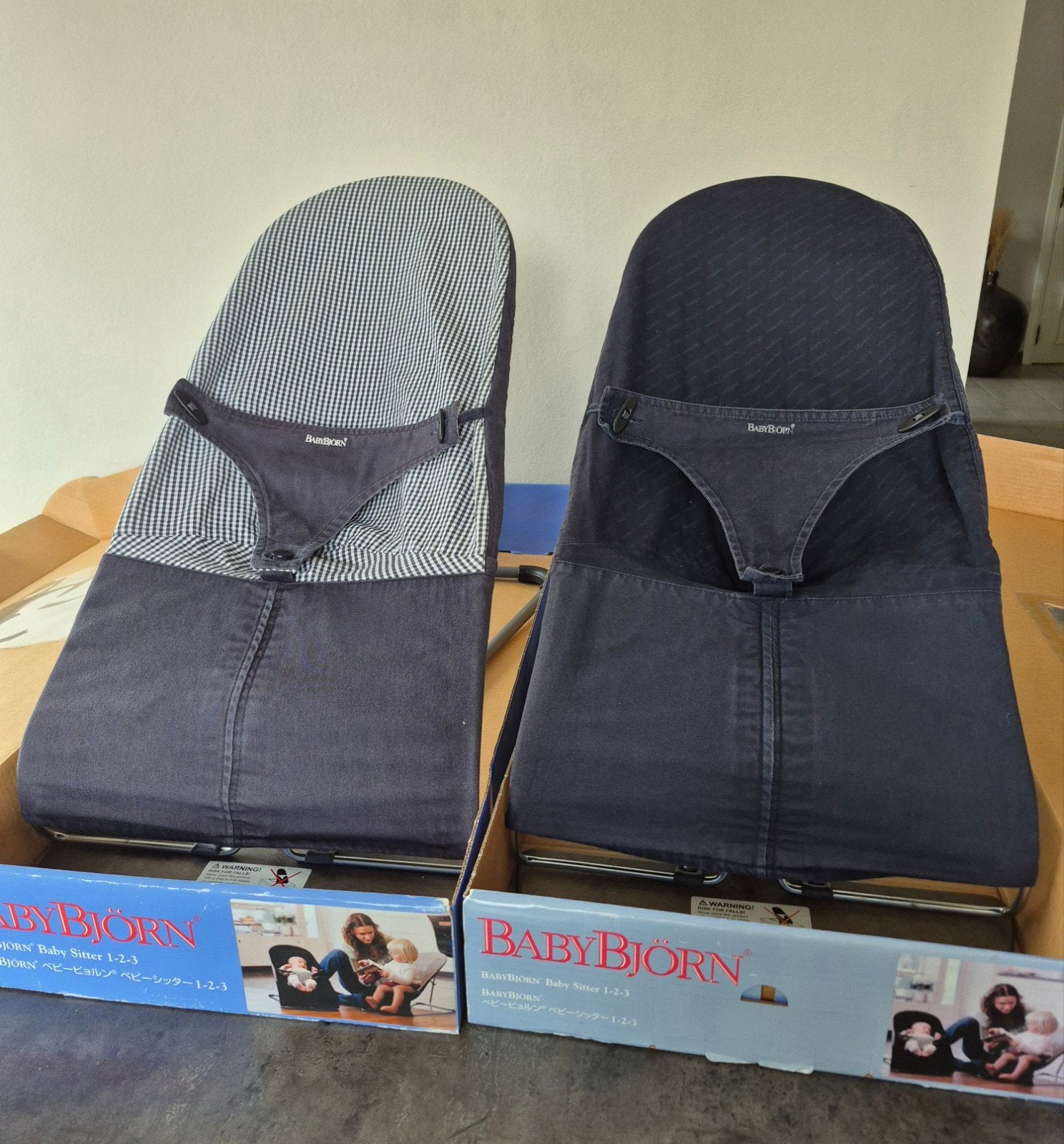Wipper 2 x  per stuk 25 € merk babybjorn, Enfants & Bébés, Relax bébé, Autres marques, Avec ceinture(s), Enlèvement, Utilisé